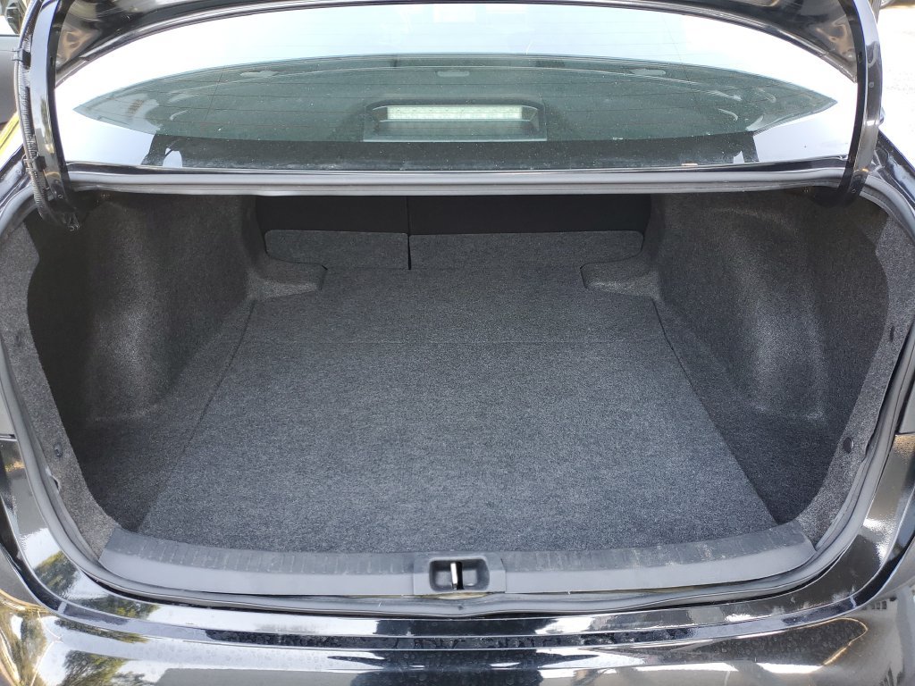 Used 2025 Toyota Corolla LE FWD image 9