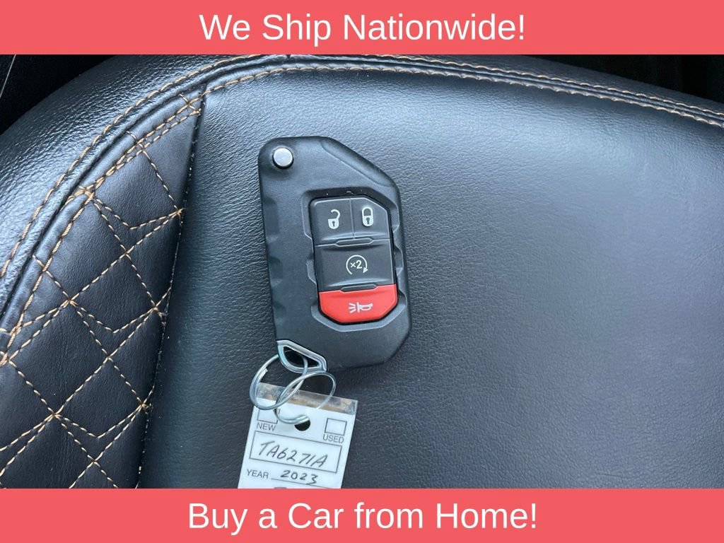 Used 2023 Jeep Gladiator Overland AWD/4WD image 32