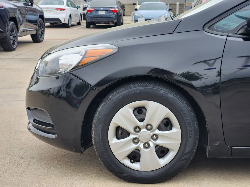Used 2016 Kia Forte LX image 6
