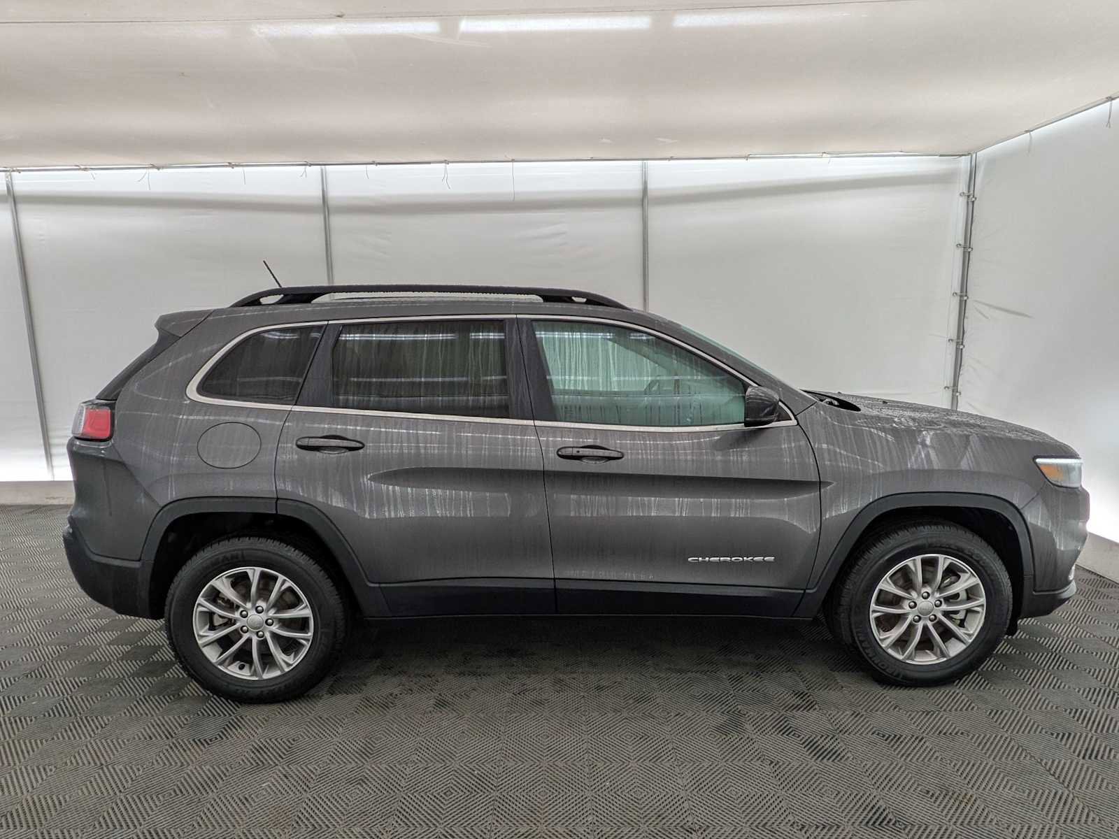 Used 2022 Jeep Cherokee Latitude Lux image 7