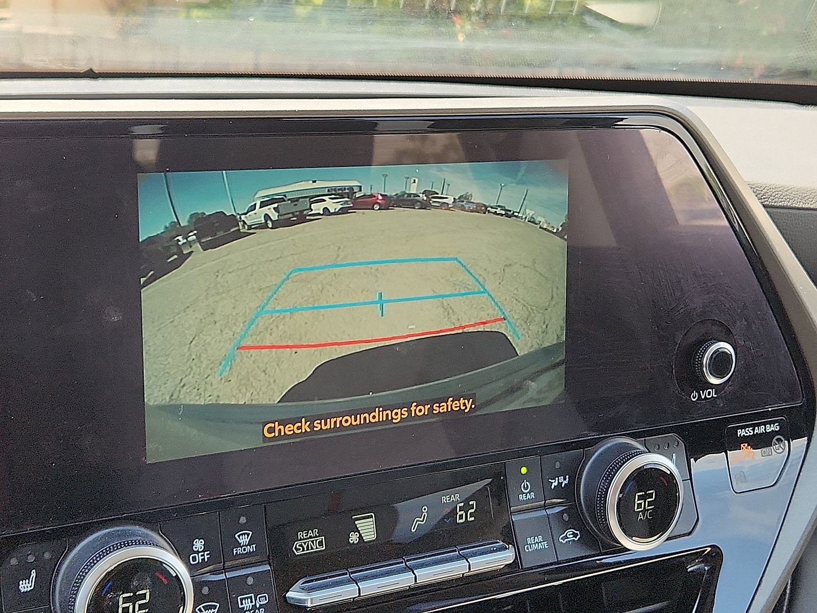 Used 2023 Toyota Highlander Bronze Edition FWD image 14
