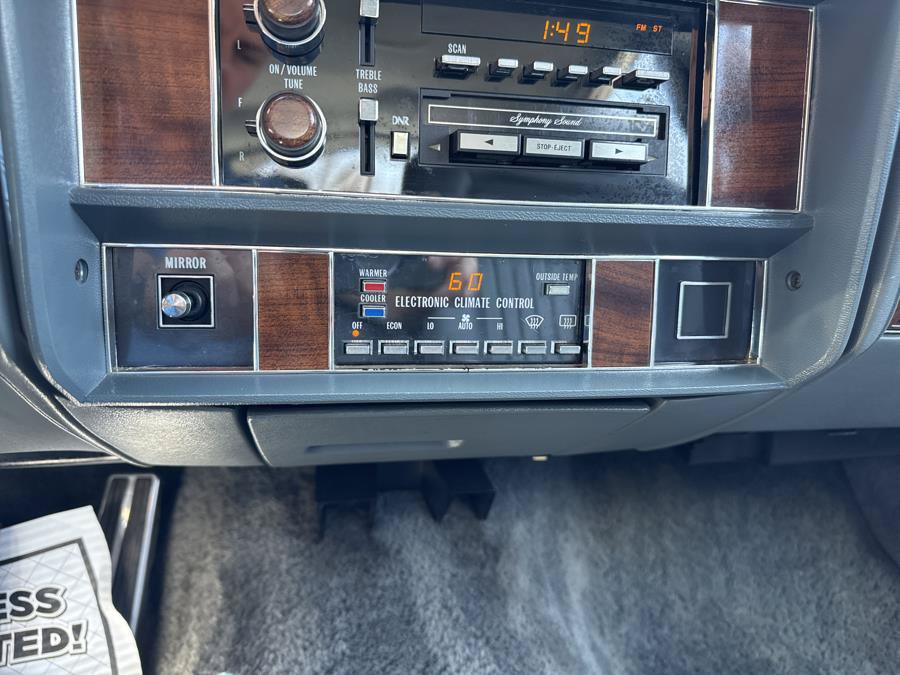 Used 1989 Cadillac Brougham RWD image 24