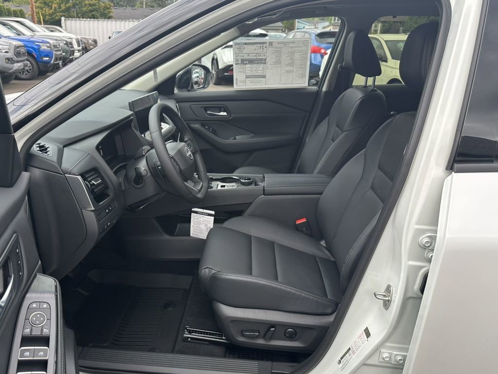 New 2025 Nissan Rogue SL w/ Tech Package image 14