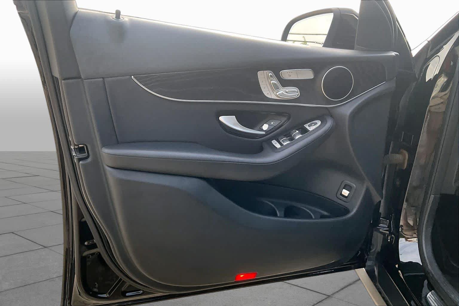 Used 2016 Mercedes-Benz GLC 300 image 19