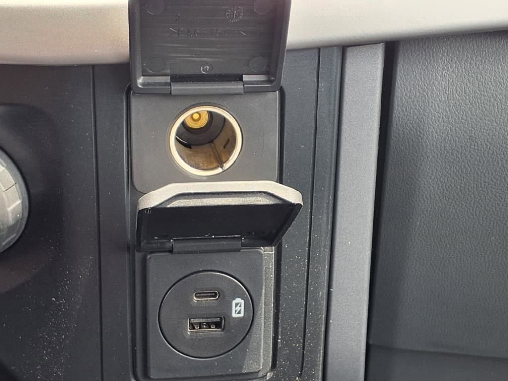 Used 2022 Ford F150 XLT image 35