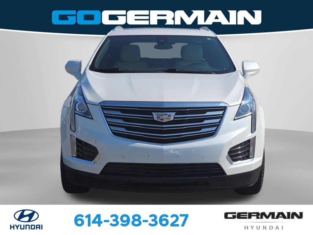 Used 2017 Cadillac XT5 Luxury w/ Driver Awareness Package FWD image 2