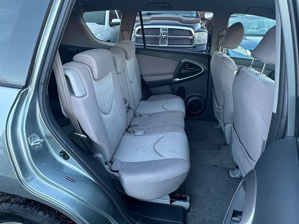 Used 2006 Toyota RAV4 4WD image 19