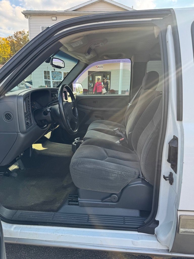 Used 2003 Chevrolet Silverado 1500 LS AWD/4WD image 9