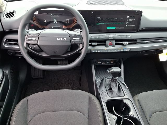 New 2026 Kia K4 FWD image 7