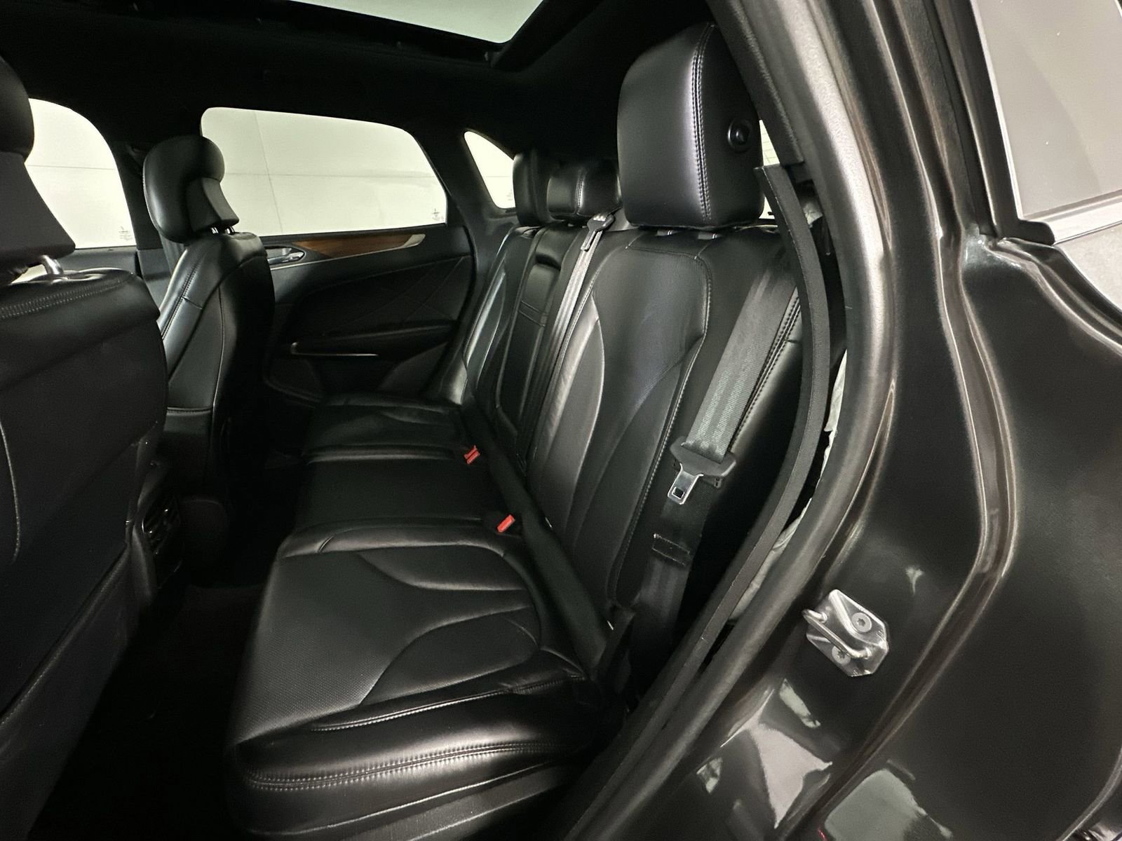 Used 2018 Lincoln MKC Reserve image 27