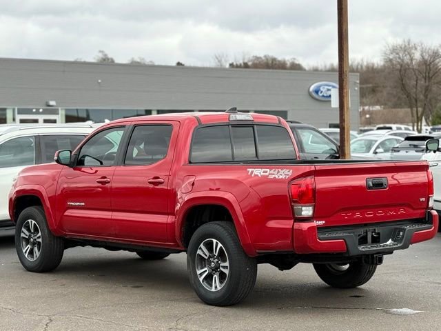 Used 2016 Toyota Tacoma SR image 44