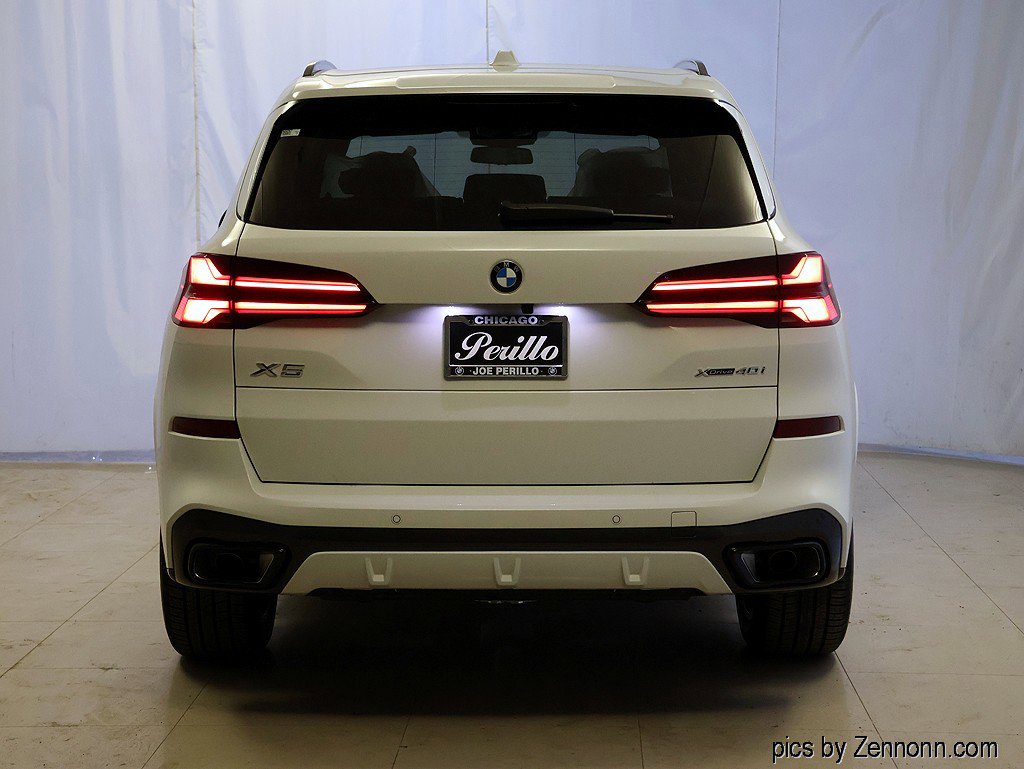 New 2026 BMW X5 xDrive40i w/ M Sport Package AWD/4WD image 7