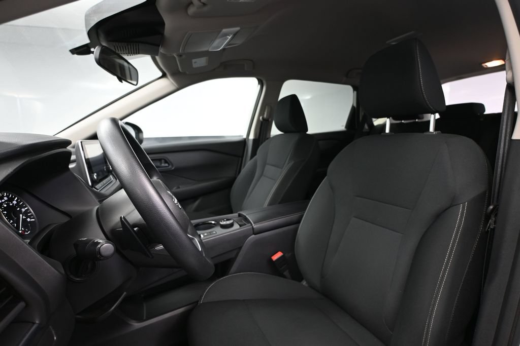 Used 2024 Nissan Rogue S AWD/4WD image 21