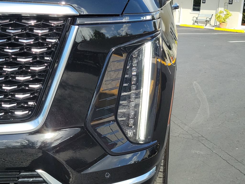 Used 2025 Cadillac Escalade ESV Premium Luxury w/ LPO, Floor Liner Package image 9