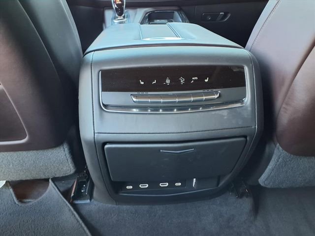 Used 2023 Cadillac Escalade ESV V image 17