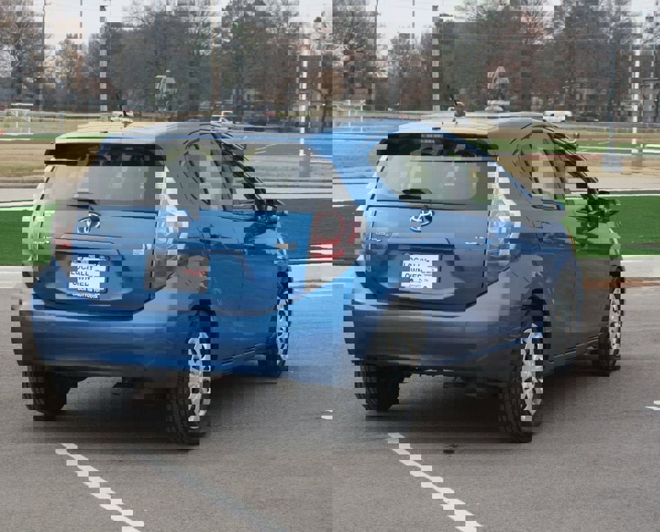 Used 2012 Toyota Prius C One image 11