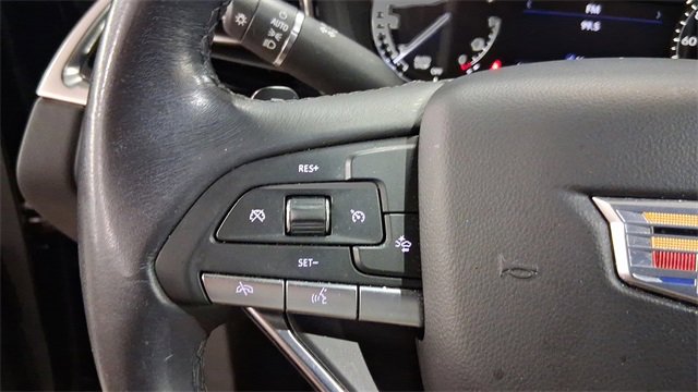 Used 2022 Cadillac XT6 Luxury image 36