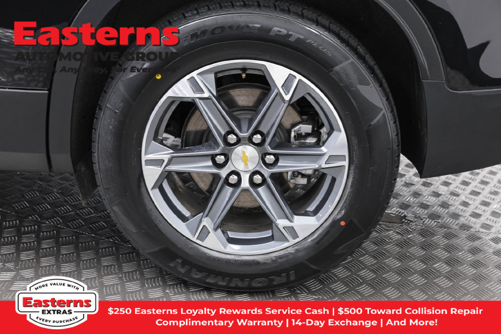 Used 2025 Chevrolet Blazer LT FWD image 35