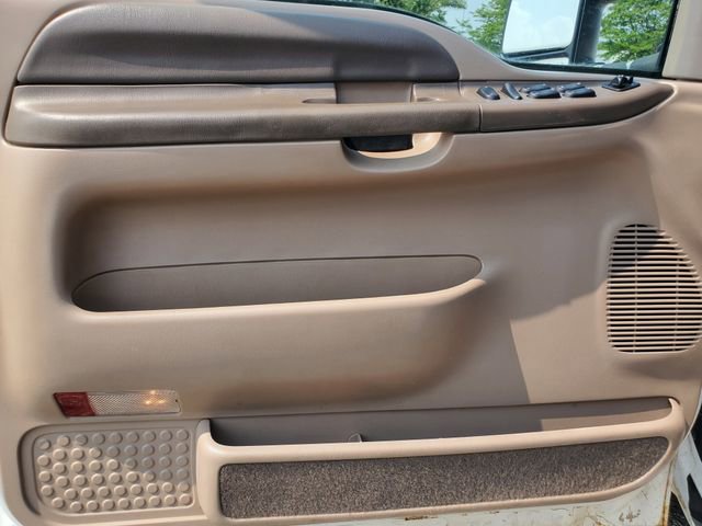 Used 1999 Ford F350 XLT image 7