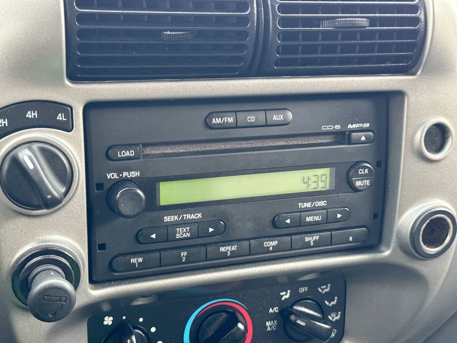 Used 2010 Ford Ranger XLT AWD/4WD image 29