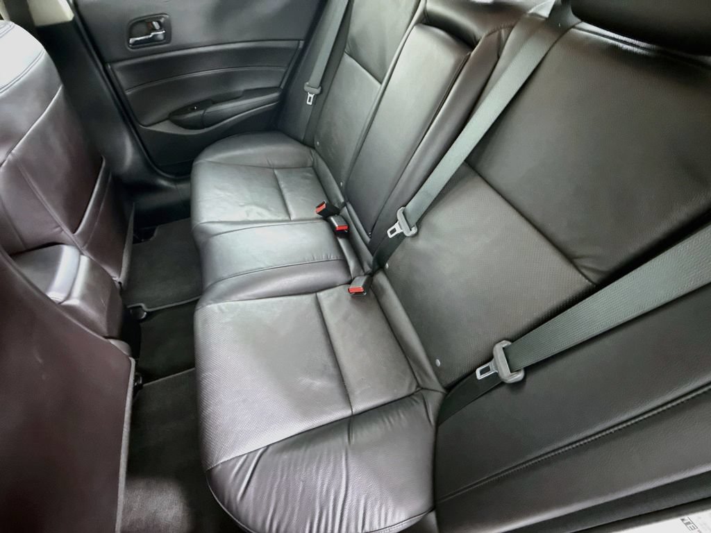 Used 2014 Acura ILX w/ Technology Package FWD image 26