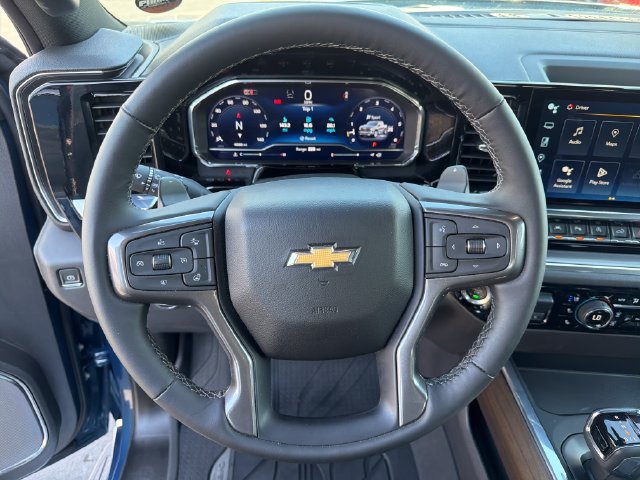Used 2024 Chevrolet Silverado 1500 High Country w/ High Country Premium Package AWD/4WD image 14