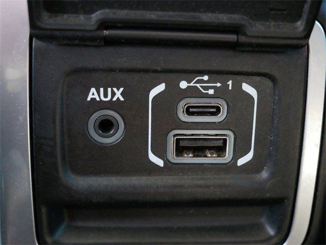 Used 2018 Jeep Wrangler Unlimited Rubicon AWD/4WD image 26