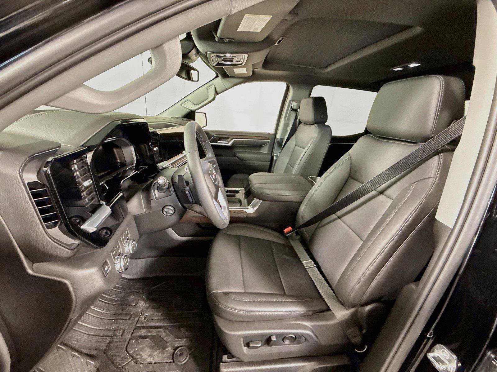 New 2026 GMC Sierra 1500 SLT AWD/4WD image 16