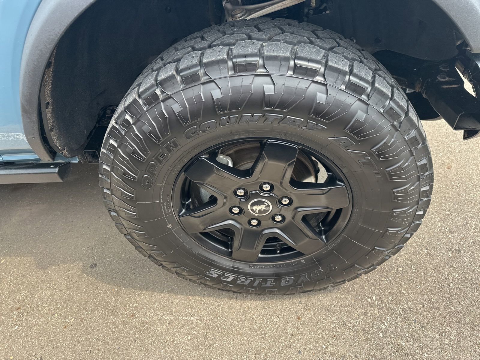 Used 2022 Ford Bronco Black Diamond image 4