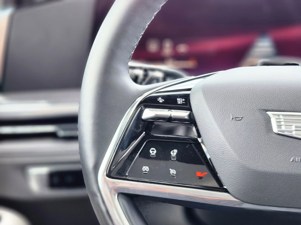 Used 2025 Cadillac Escalade IQ Luxury 1 w/ LPO, Radiant Package image 29