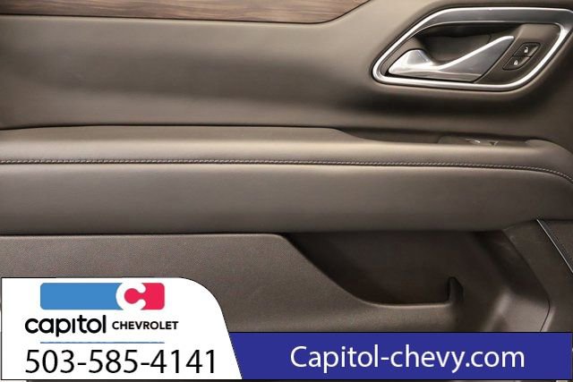 Used 2023 Chevrolet Suburban LT image 30