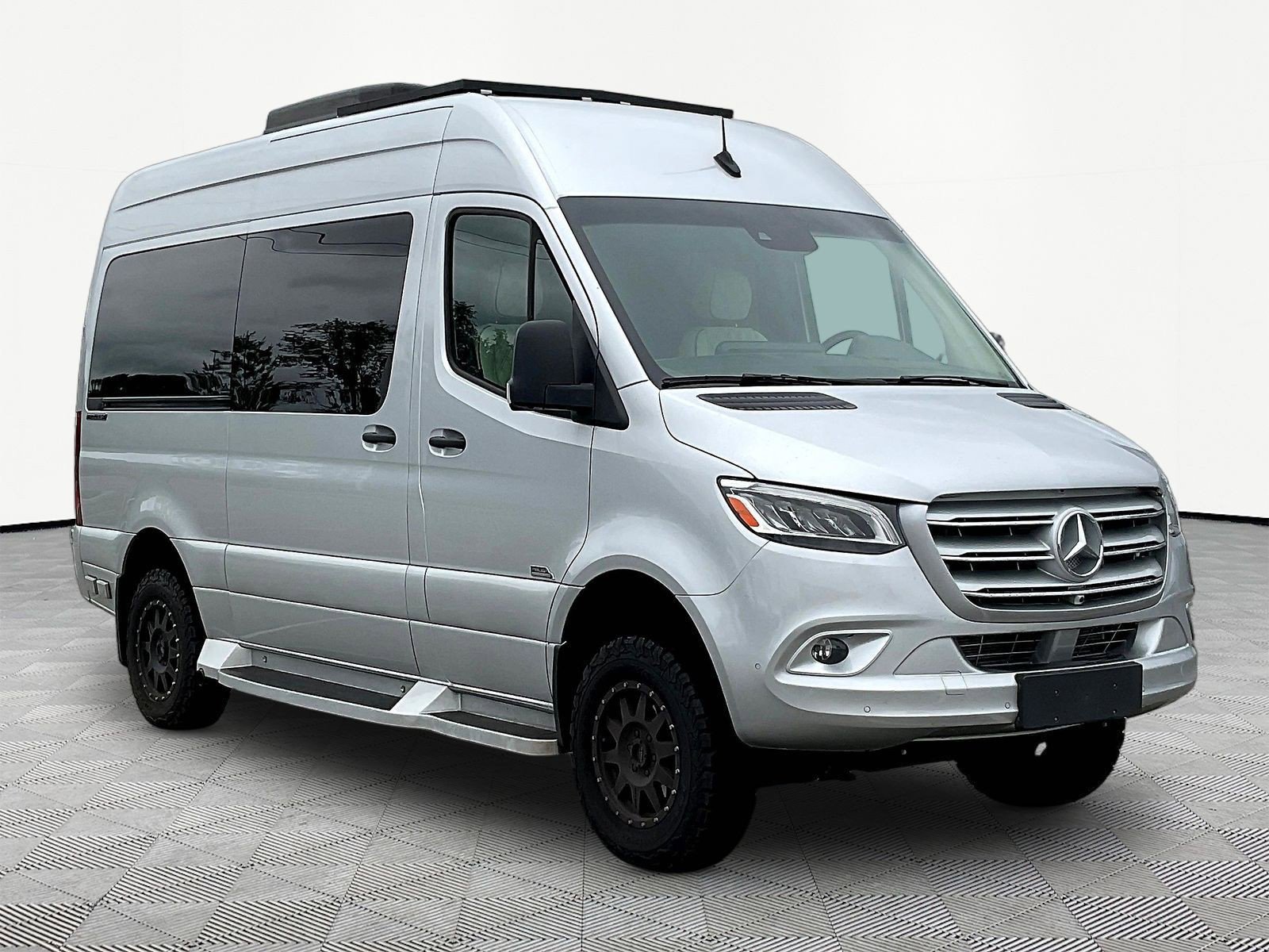 Used 2022 Mercedes-Benz Sprinter 2500 image 3