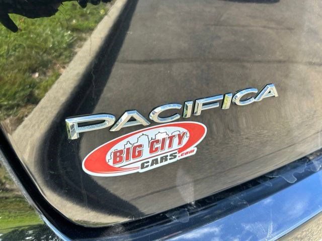 Used 2024 Chrysler Pacifica Limited FWD image 63