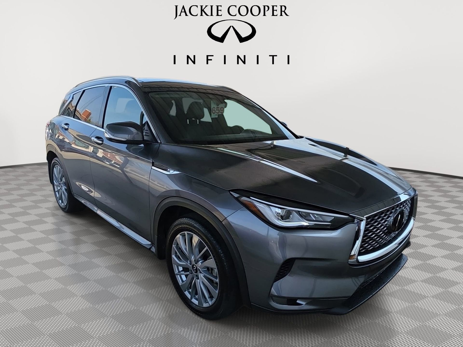 Certified 2025 INFINITI QX50 Luxe image 3