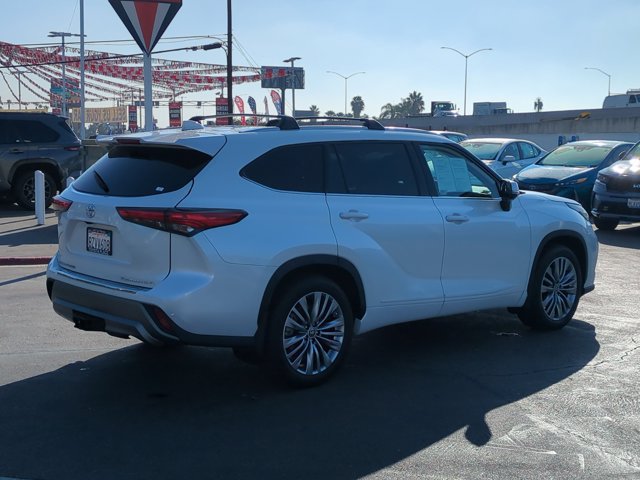 Used 2022 Toyota Highlander Platinum AWD/4WD image 8