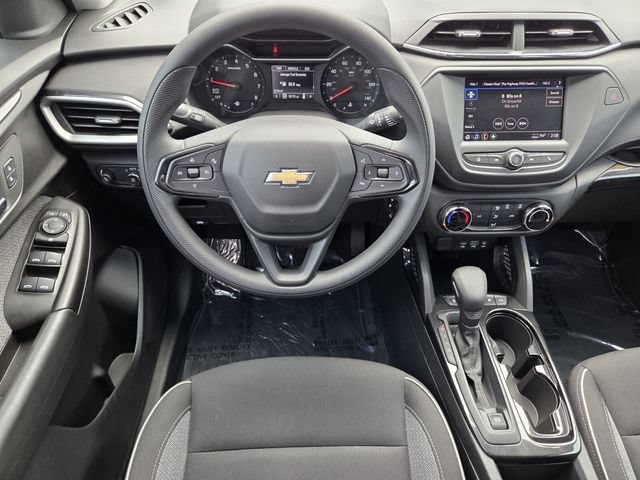 Used 2023 Chevrolet TrailBlazer LS AWD/4WD image 16