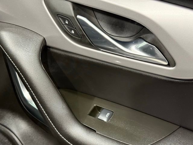 Used 2025 Chevrolet Blazer LT image 23