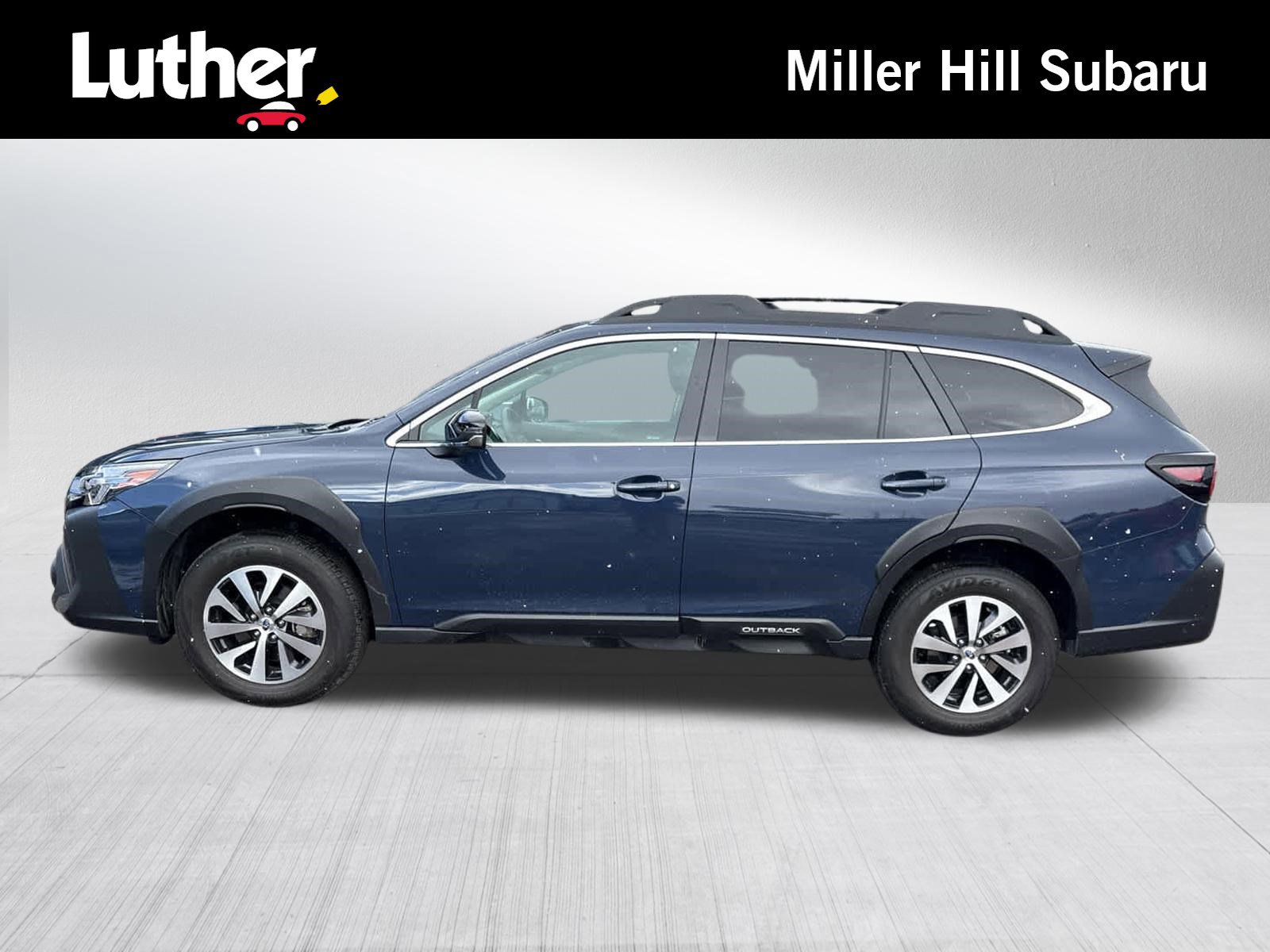 Used 2023 Subaru Outback Premium image 1