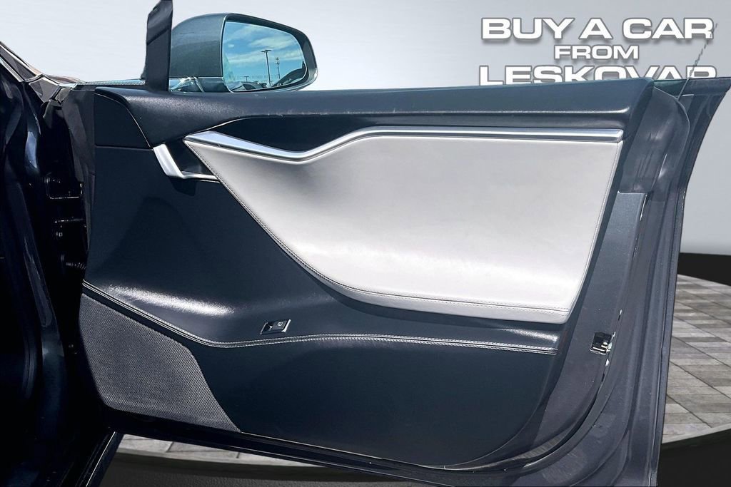 Used 2016 Tesla Model S 70D AWD/4WD image 24