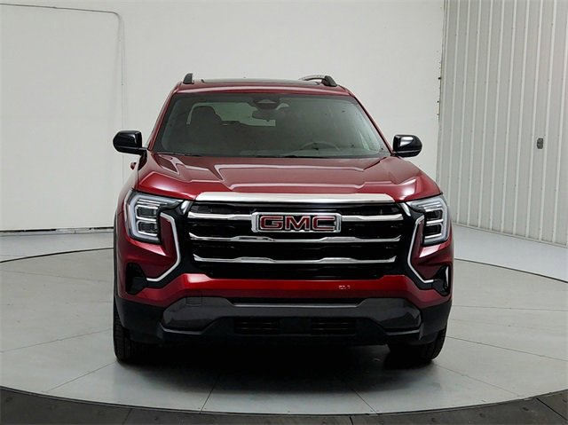 Used 2026 GMC Terrain Elevation w/ Elevation Premium Package image 2