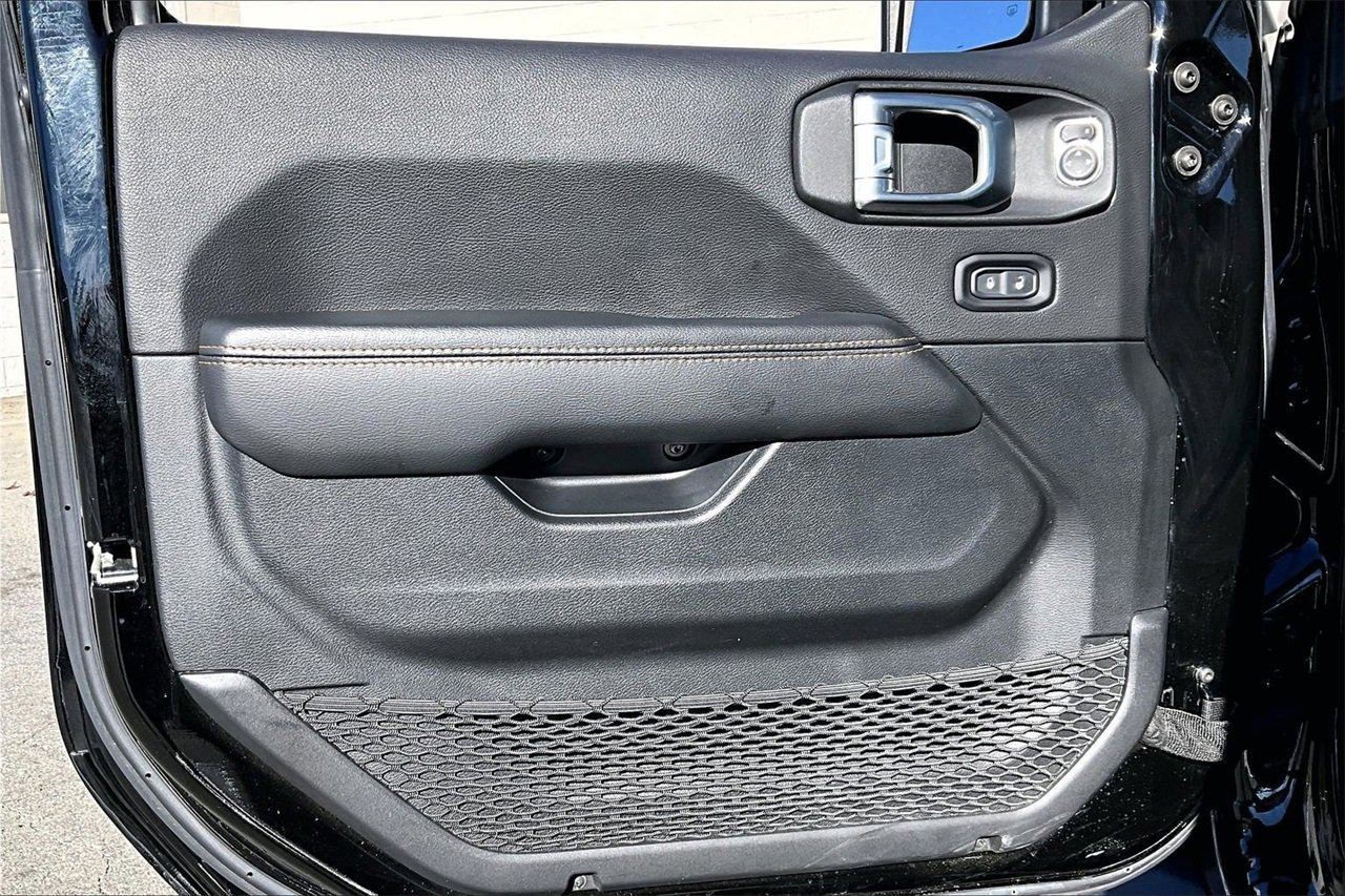 Certified 2021 Jeep Gladiator Overland image 26