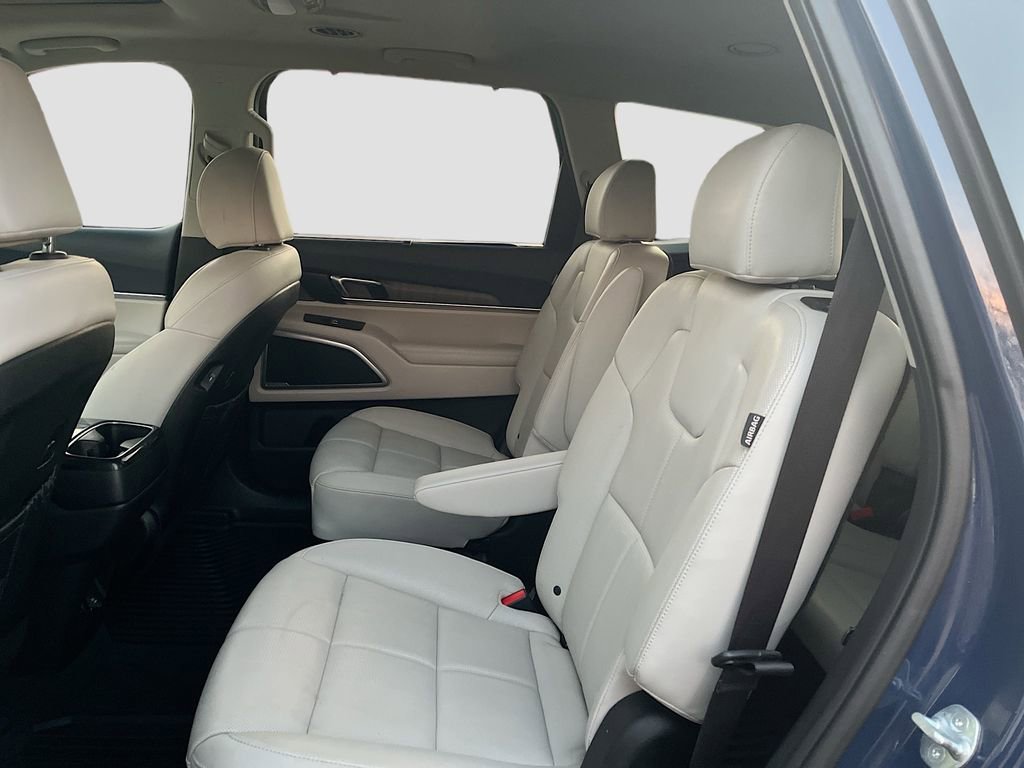 Used 2023 Kia Telluride EX w/ EX Captain's Chair Package FWD image 26