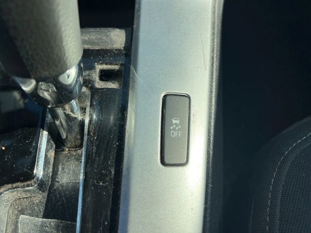 Used 2016 Chevrolet Cruze LT image 21