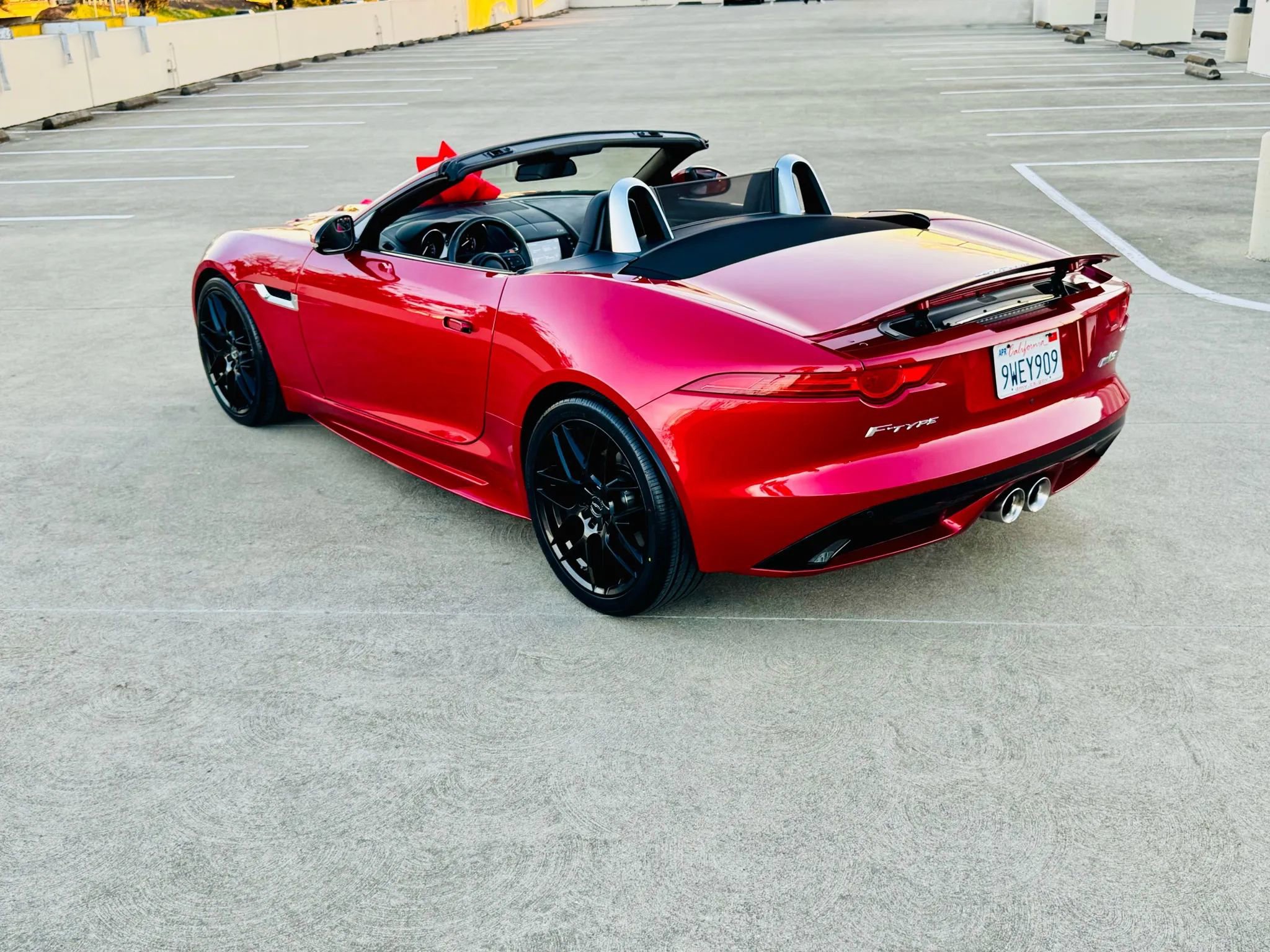 Used 2017 Jaguar F-TYPE S image 15