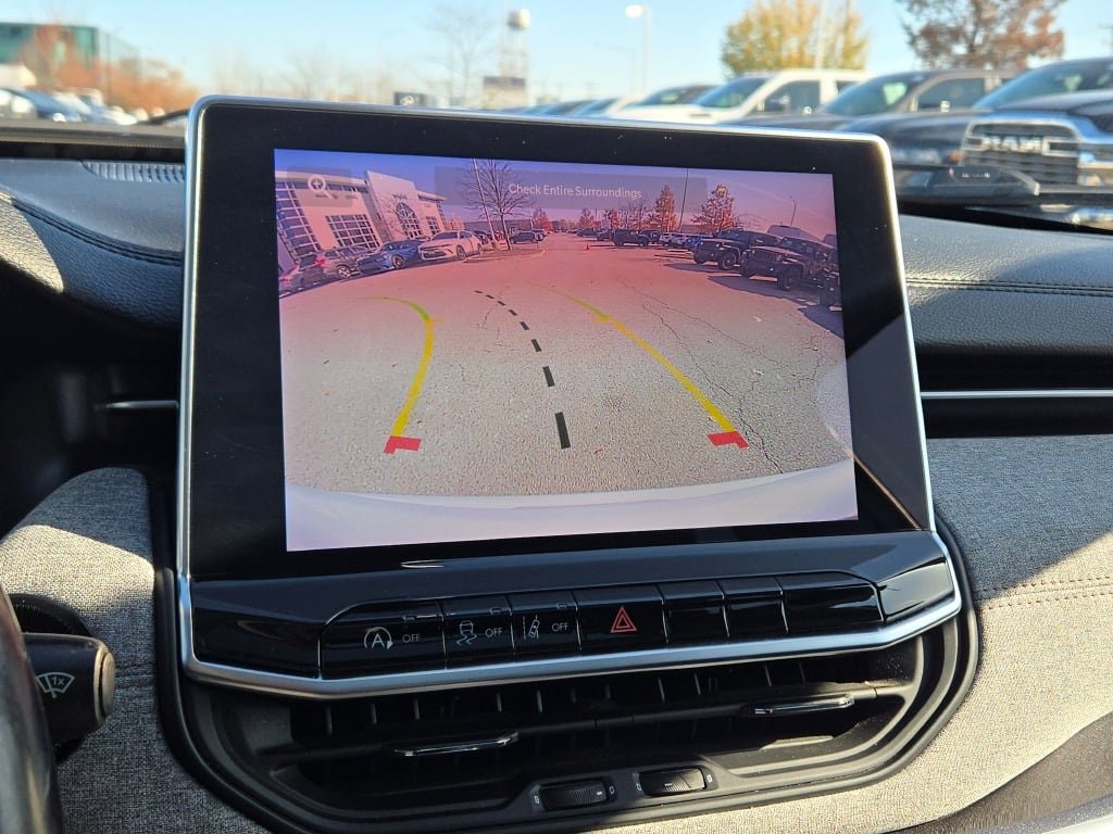 Used 2022 Jeep Compass Latitude w/ Sun and Sound Group image 30