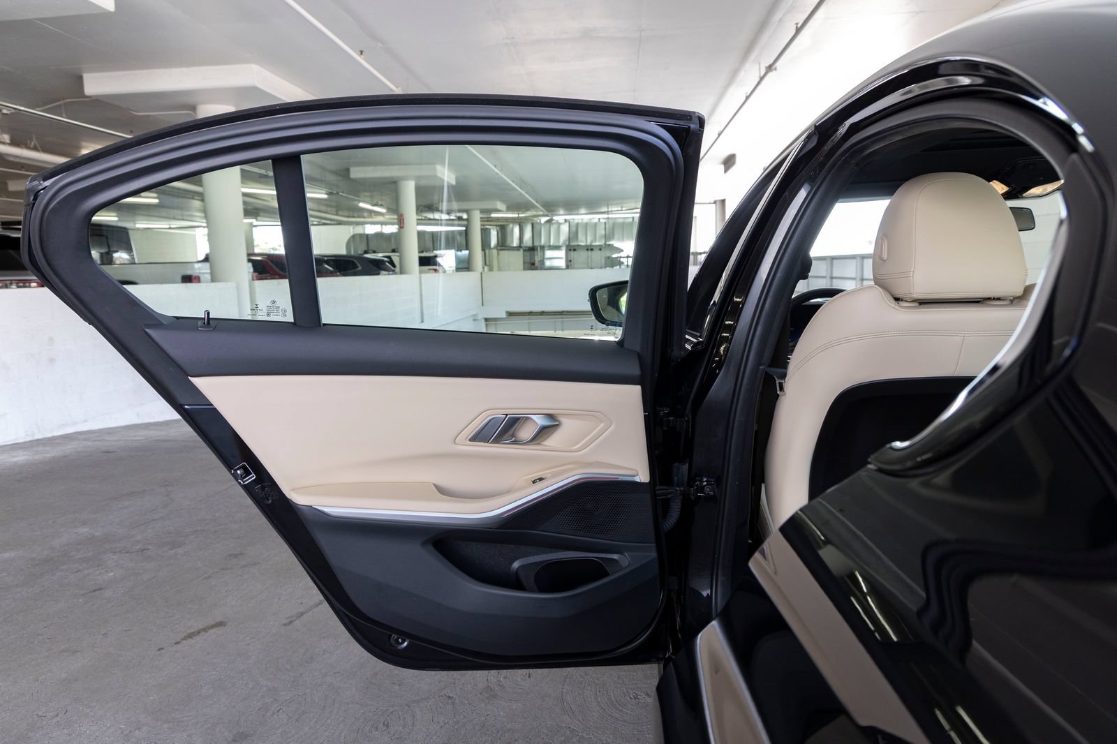 Certified 2023 BMW 330i Sedan w/ Parking Assistance Package RWD image 20
