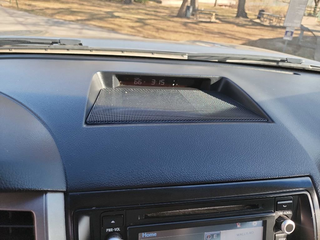 Used 2016 Toyota Sequoia Limited w/ Safety & Convenience Package image 28