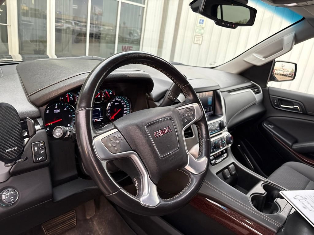 Used 2020 GMC Yukon SLE w/ SLE Value Package AWD/4WD image 16