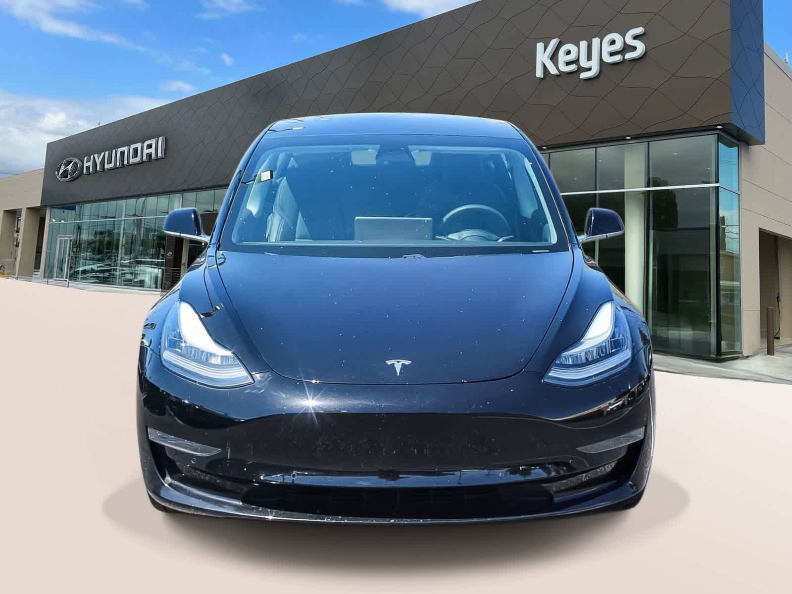 Used 2020 Tesla Model 3 Standard Range Plus RWD image 2