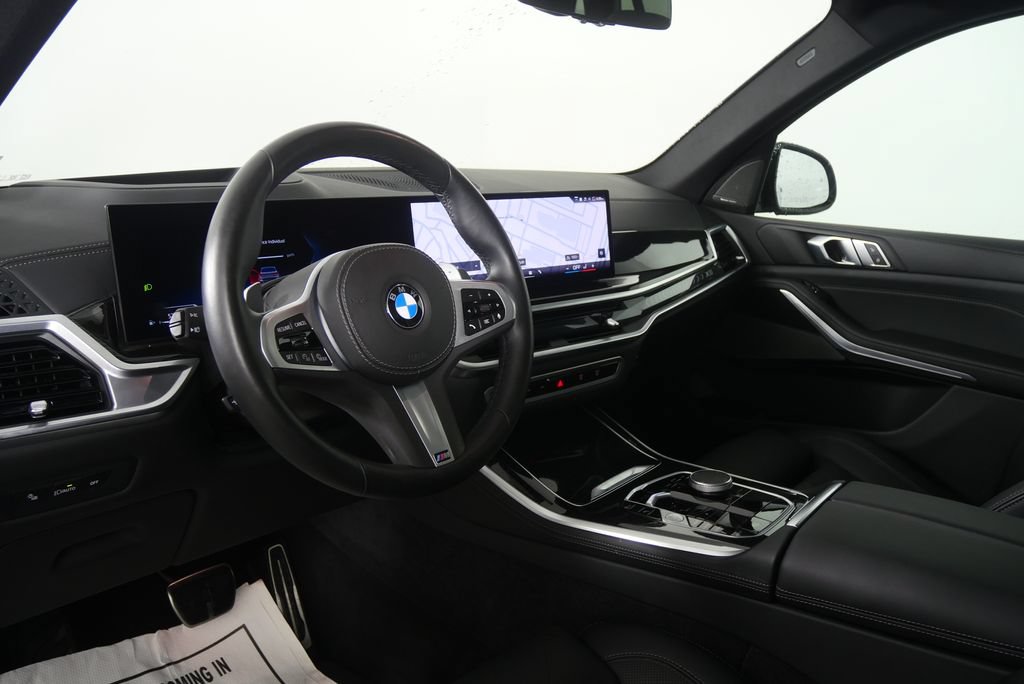 Certified 2026 BMW X5 sDrive40i w/ M Sport Package RWD image 12